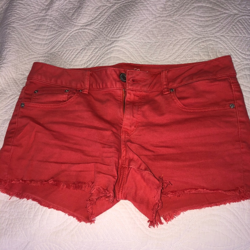 GREAT CONDITION AMERICAN EAGLE RED STRETCH SHORTS